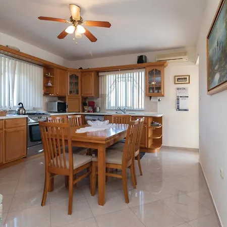 Lvii Apartment